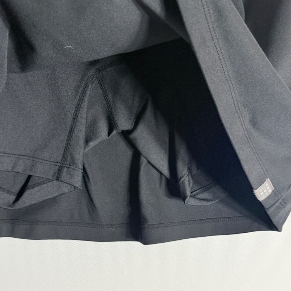 Title Nine Womens Medium Black Athletic Skirt Built in Shorts Active Travel - Picture 3 of 6